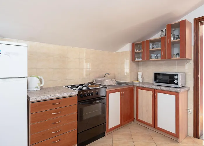 Darko Apartment Vir